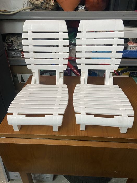 Foldable White Chairs64585315243265121