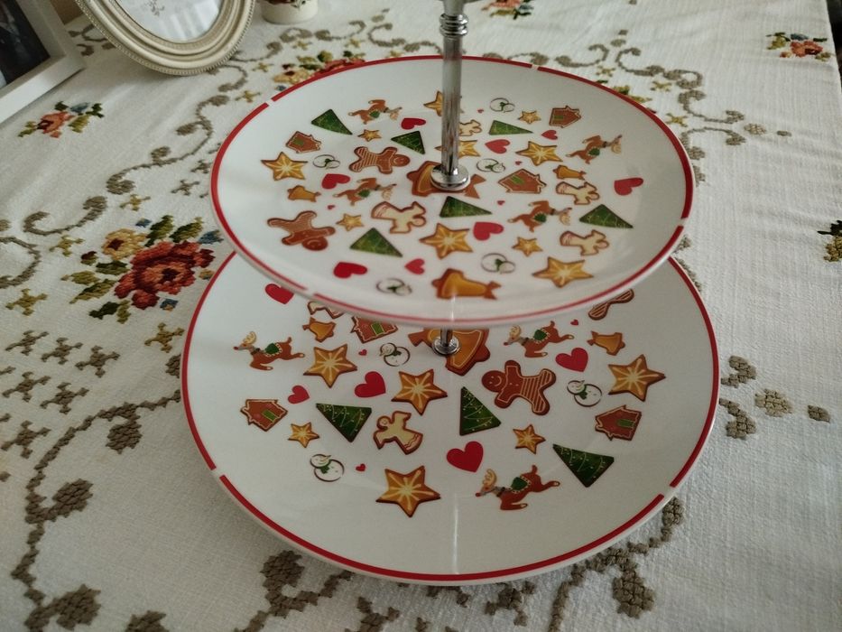 Цукерниця  двоярусна