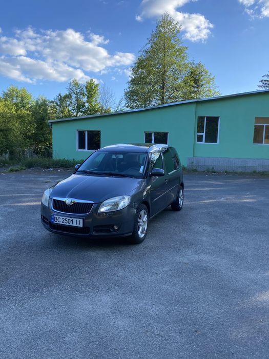 Skoda roomster.        .