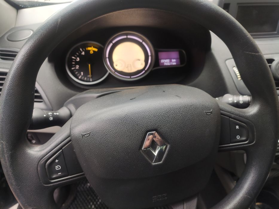 Renault Megane III хетчбек 2010 р. 1.5 DCI (110 к.с.) /MT (6 ст)