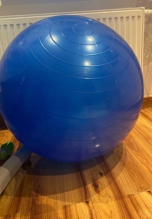 NOWA Piłka Fitness 65cm z Pompką – Idealna do Ćwiczeń w Domu