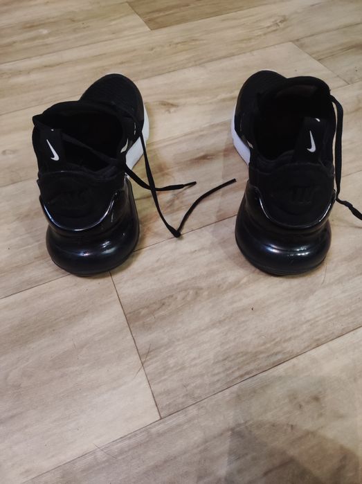 Кроссовки Nike air max 270 размер 44 стелька 28 см