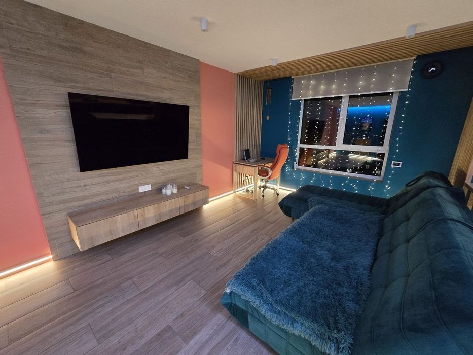 Поділ, Podil Plaza — Від Власника!