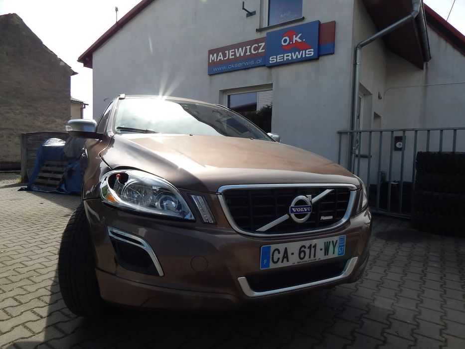 Volvo XC 60 Serwis ASO Stan Perfekcyjny  przed lekkim uszkodzeniem