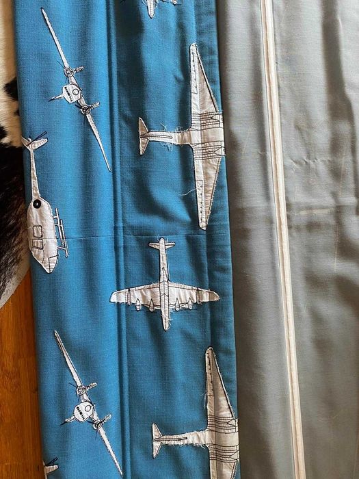 Estore Estilo Romano Infantil por Medida (Padrão Aviões/Helicópteros)