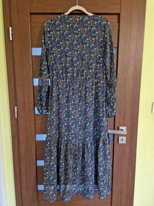Sukienka boho, midi