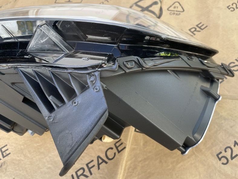 Farol condutor dacia sandero 2023 em diante