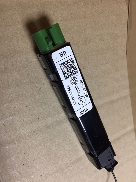 Volkswagen Touareg 7P усилитель антенный 7P6035552G 7P6035552H