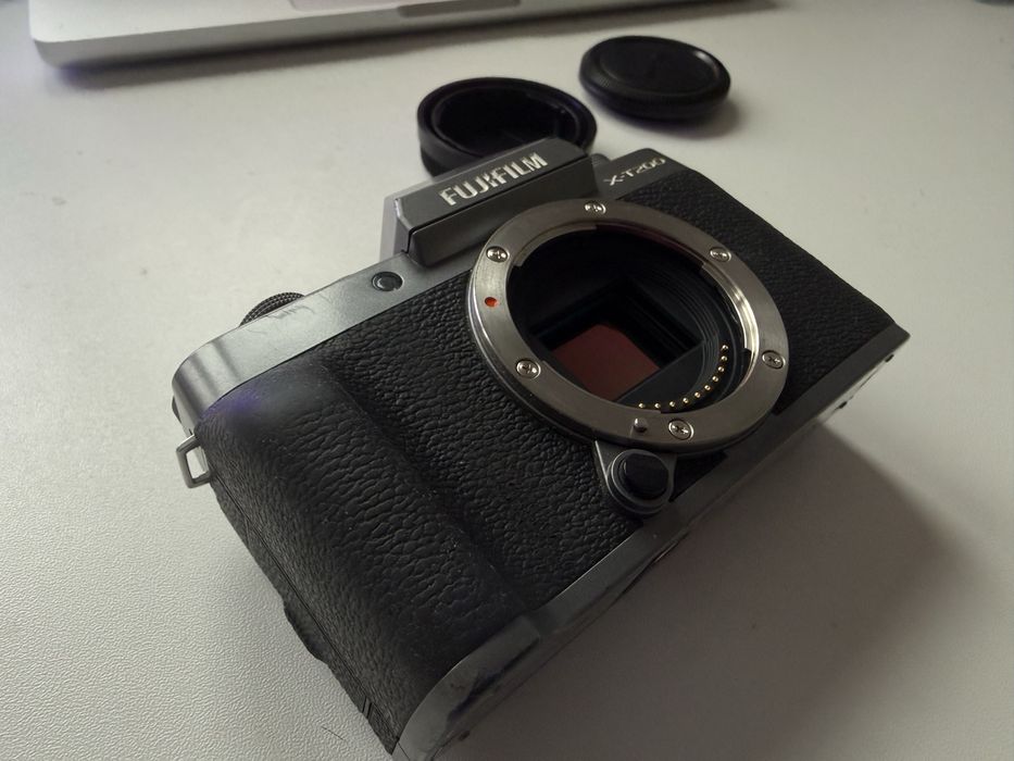 Fujifilm X-T200 7Artisans 35mm F1.2