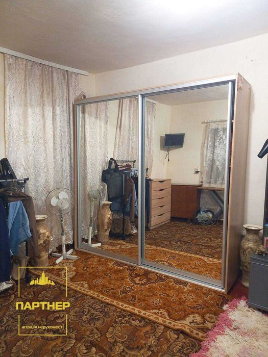 Продам частину будинку 37 м² з літньою кухнею та 13 сотками землі! Кременчук