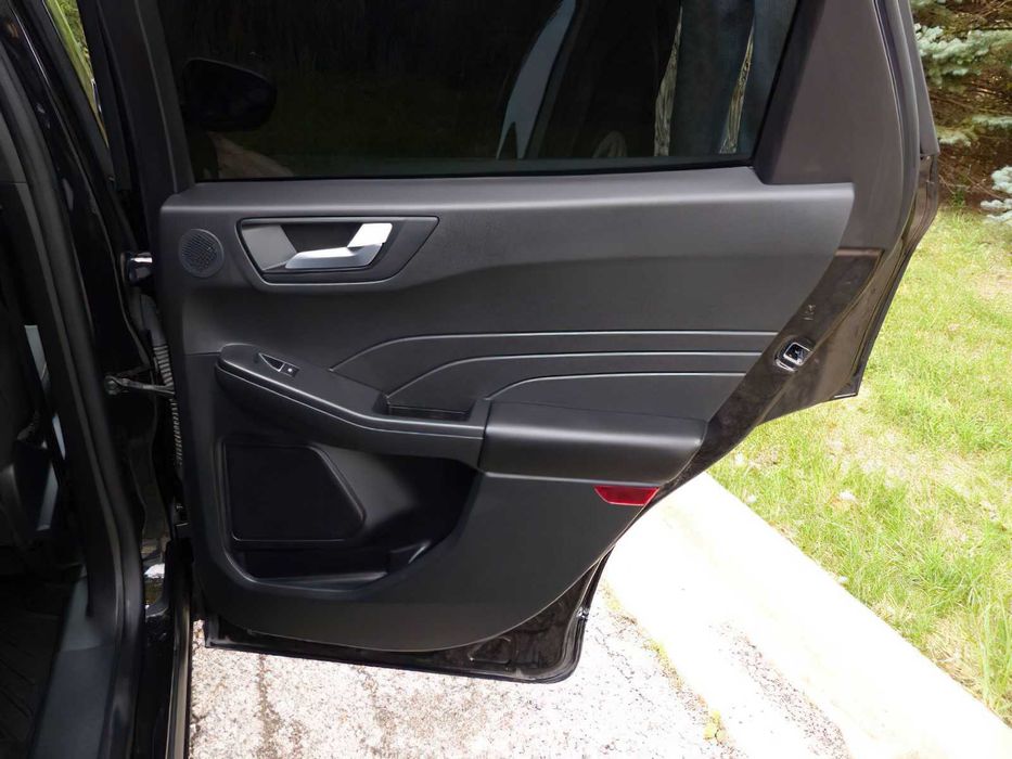 Ford Escape      2024