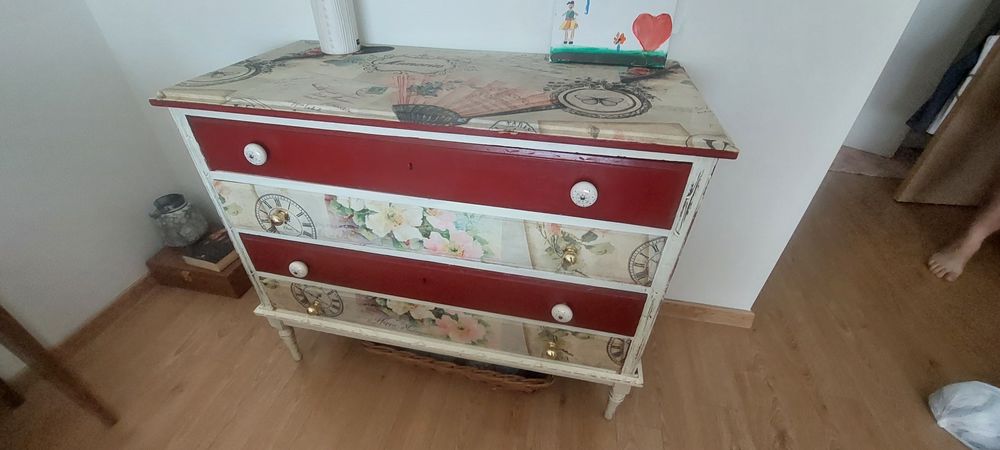 Cómoda vintage recuperada