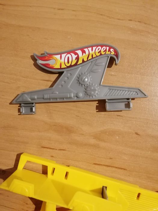 Tor Wyścigowy Mattel Hot Wheels Ostre Serpentyny X9316 X9318