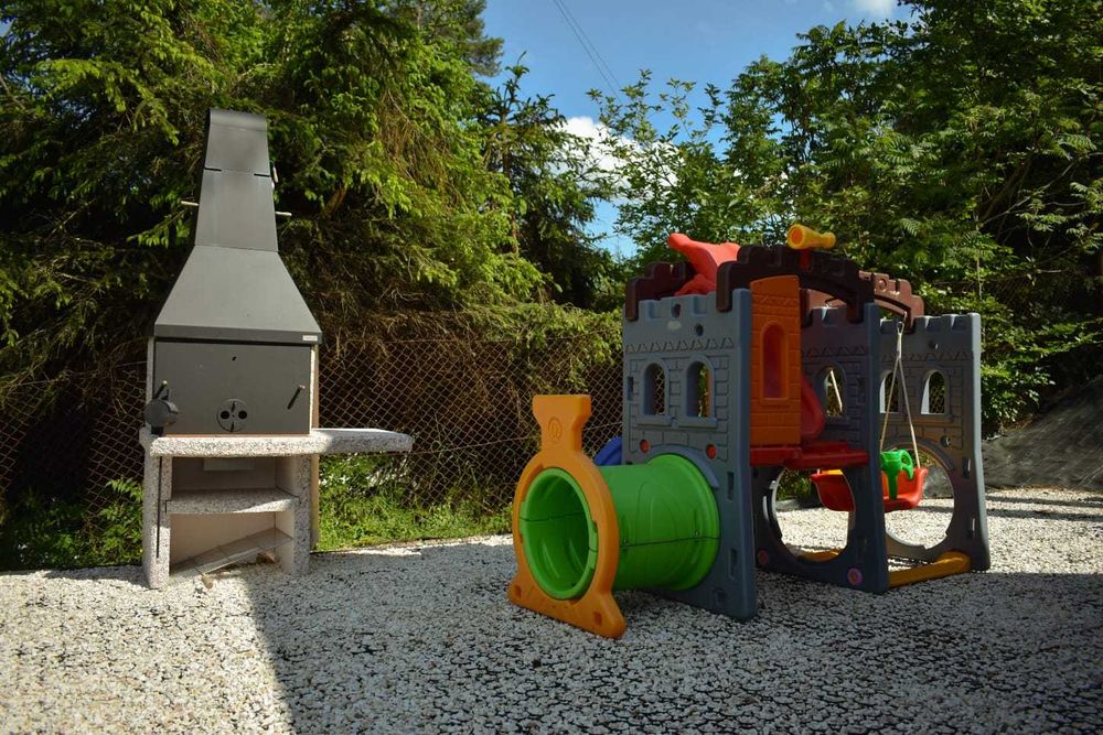 Domki w górach Bieszczady wakacje noclegi widok rzeka wędkowanie