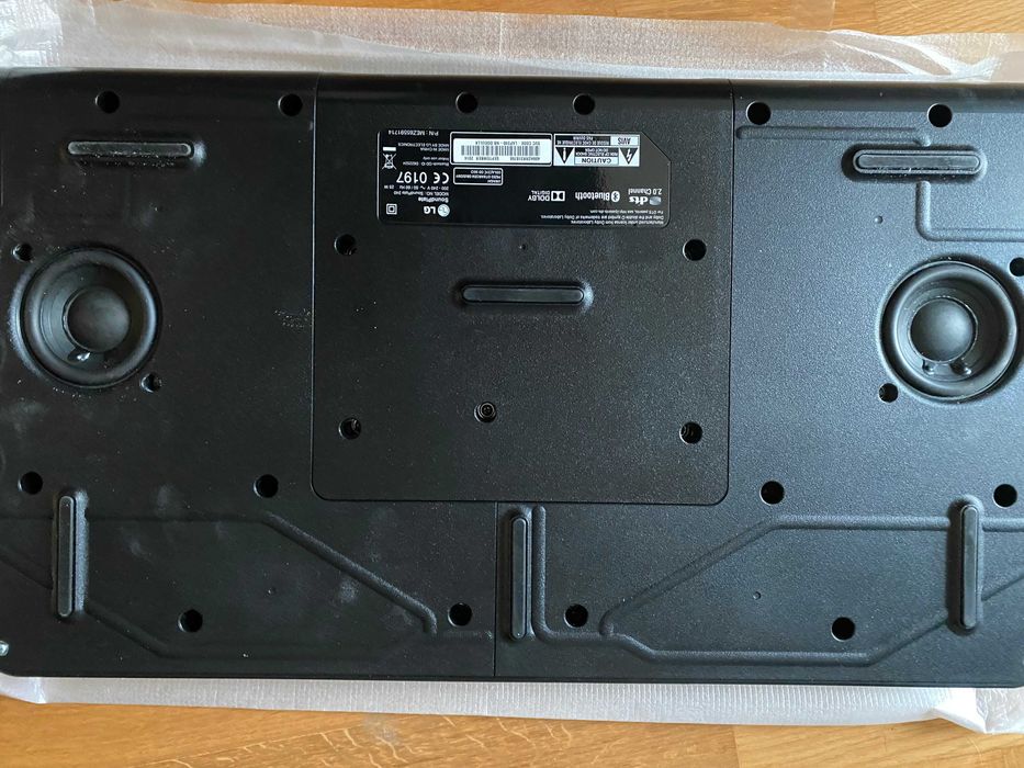Coluna LG SoundPlate 240