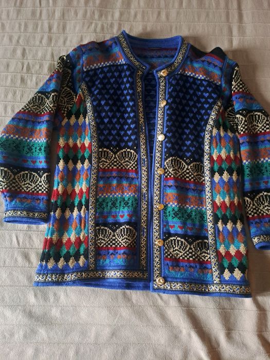 Wełniany sweter norweski.  Rozmiar M/L