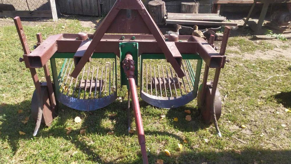 Продам картоплекопалку