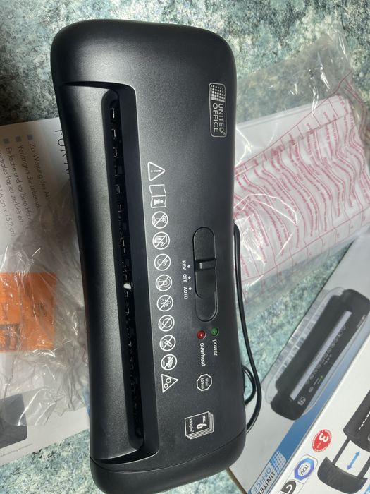 Шредер для знищення паперу United Office UAV 190 B2 чорний