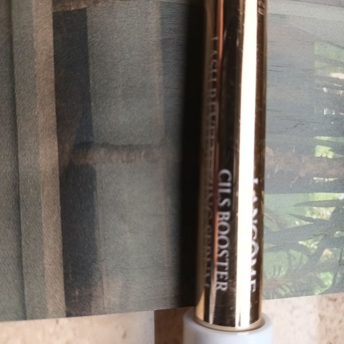 Lancome cils booster lash serum
