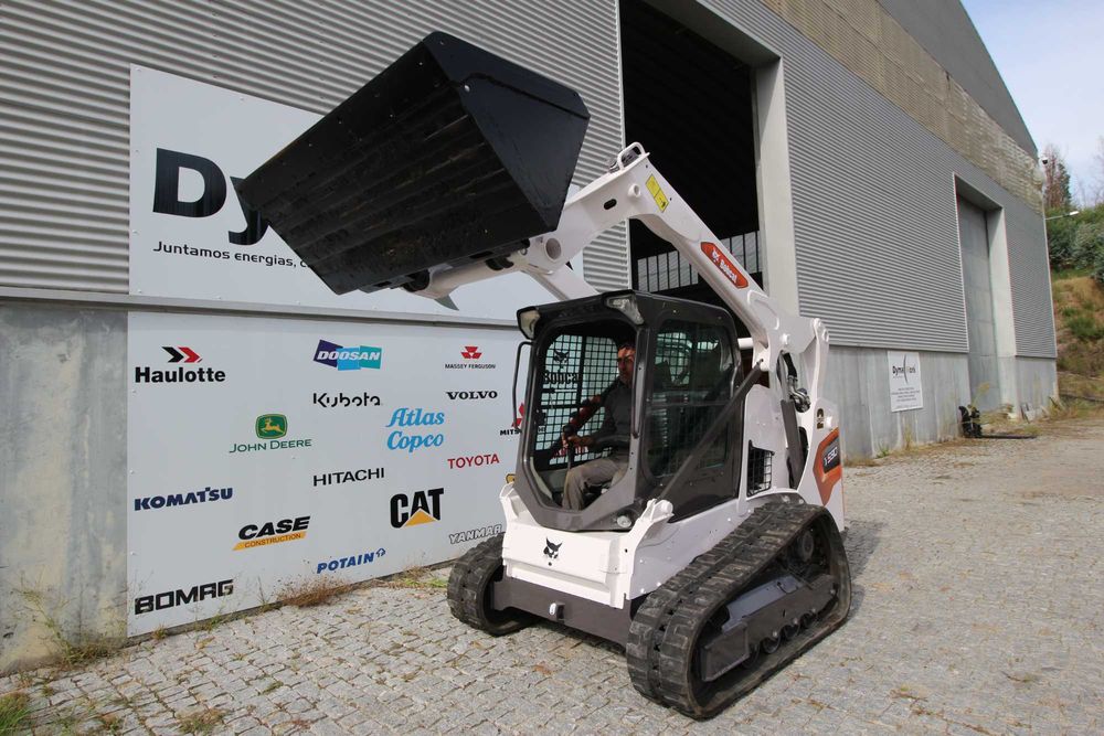 Mini Carregadora de rastos tração Bobcat T 590