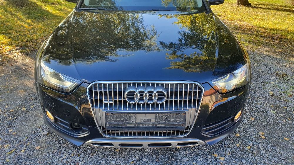 Audi a4 b8 Lift ALLROAD LZ9Y Błotnik Uszczelka Drzwi  Zawieszenie Magl