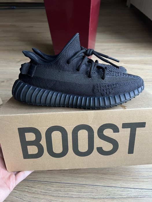 Adidas Yeezy Boost 350 V2 Onyx sneakersy buty niskie czarne 40 2/3