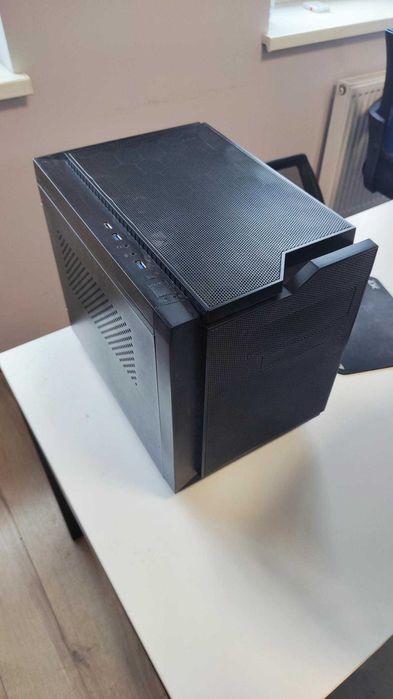 Корпус ПК Chieftec CI-01B-OP  The Cube