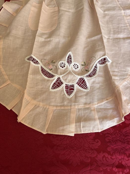 Avental bordado novo