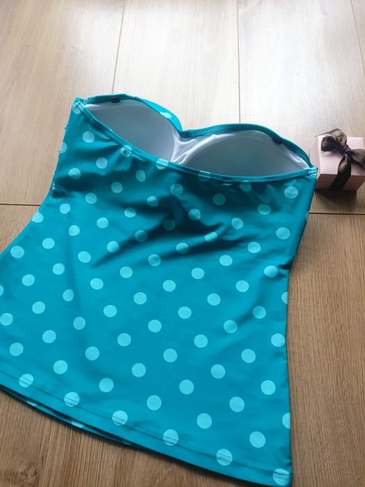 Tankini Beco, rozmiar  40C 40D.
Kolor - zielone w kropki.
Stan idea