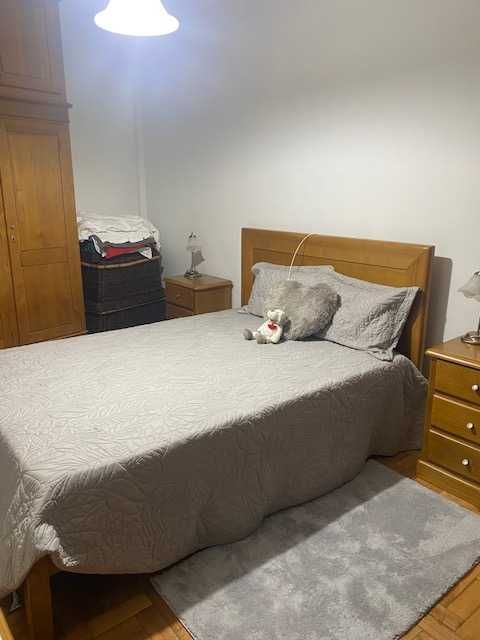 Cama casal 200X140, incluindo estrado