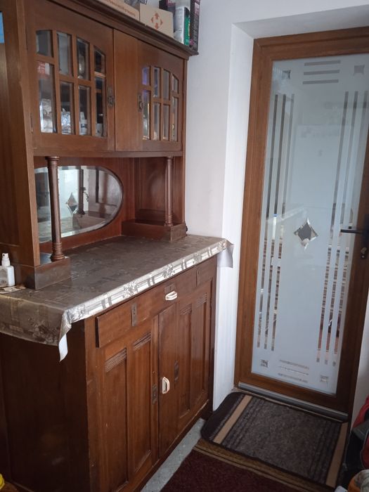 Продам шафу антикварну старовину.