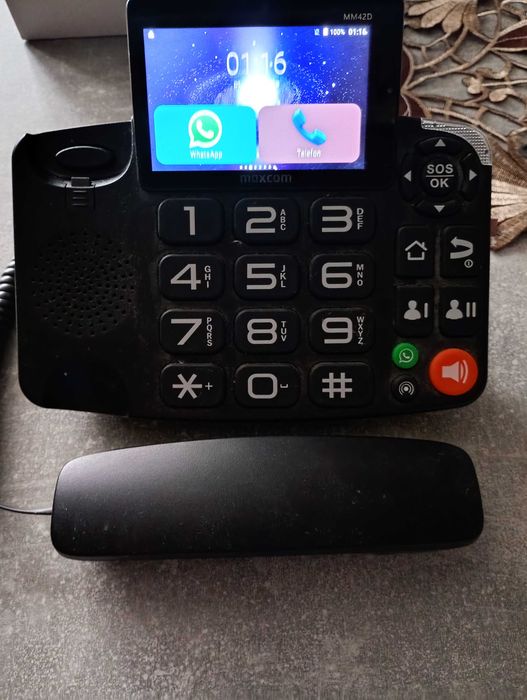 Sprzedam telefon stacjonarny MAXCOM MM42D