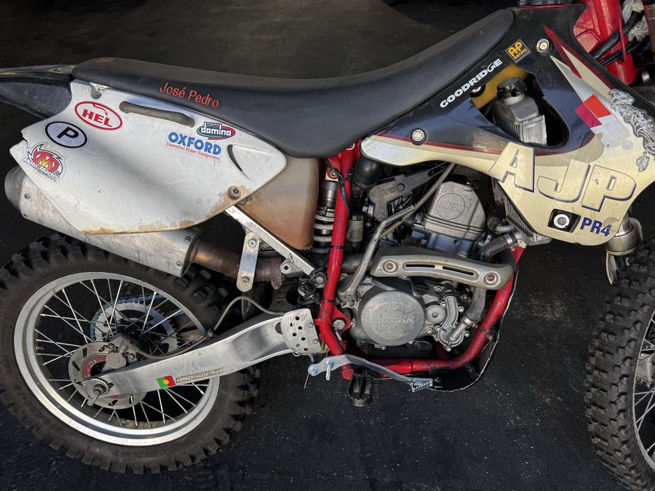 Vendo Mota Ajp Pr4 125 com motor CRF