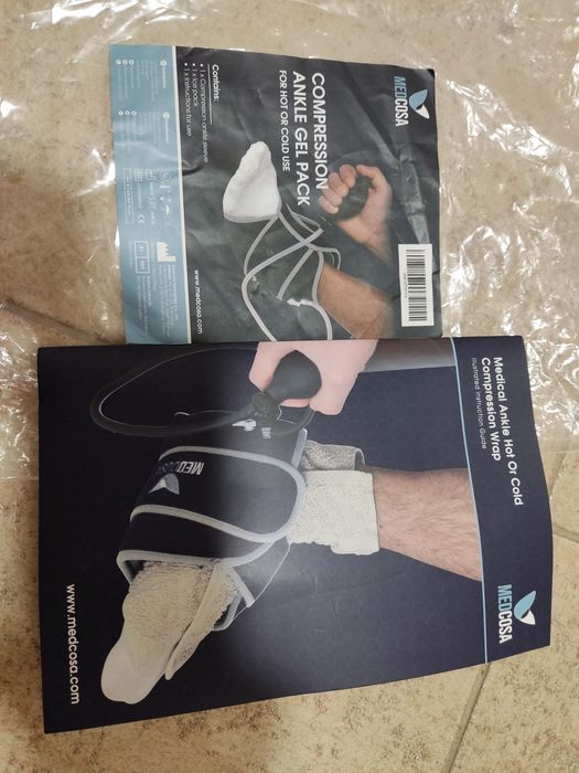 Охлаждающий компрессионный бандаж на лодыжку