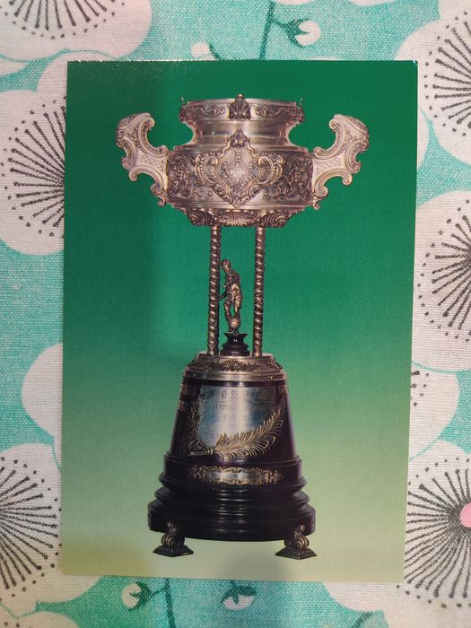Postal sobre o troféu o século Sporting