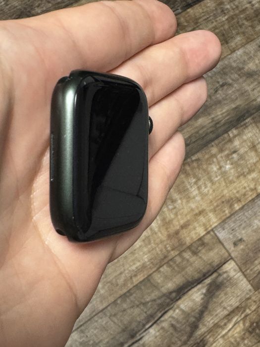 Apple Watch series 7 (45 мм)