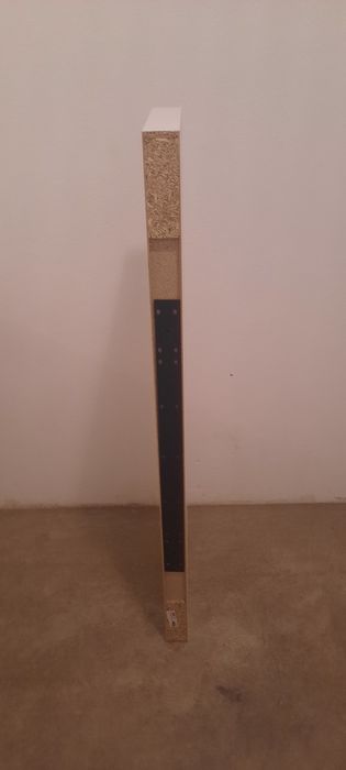 Secretária sem  modulo de gavetas e prateleira