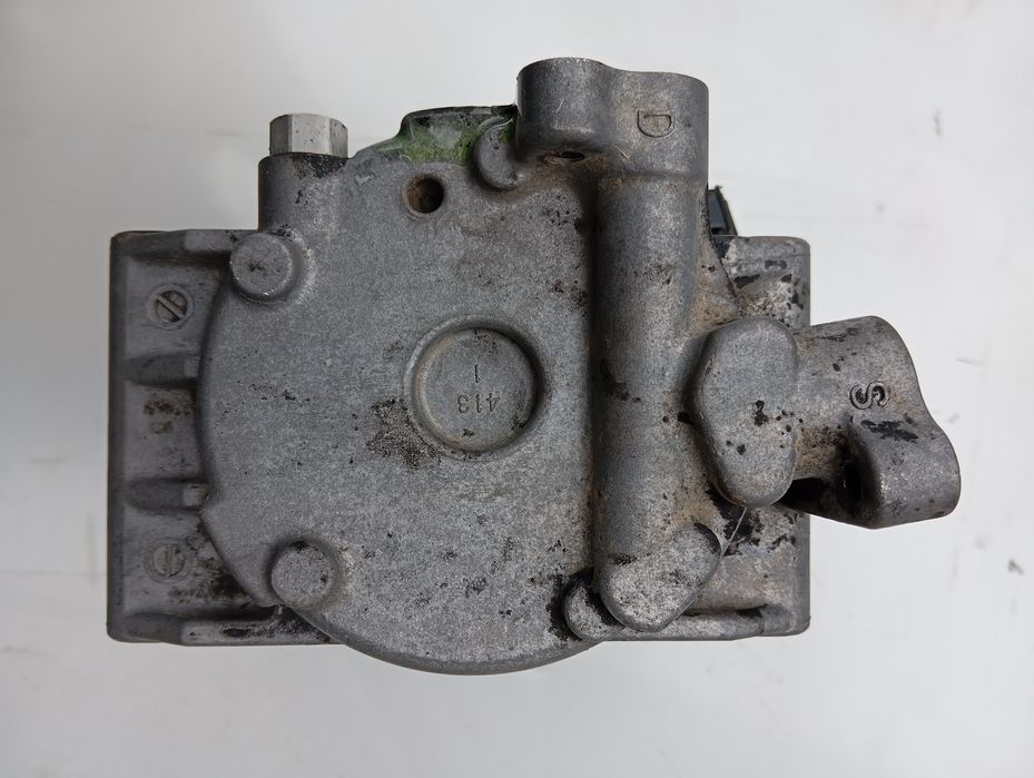 Nissan Cabstar Renault Maxity sprężarka klimatyzacji 2.5 DCI Wysyłka