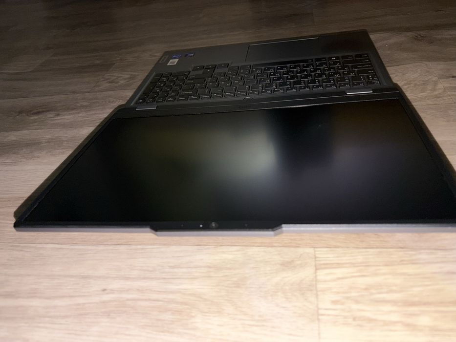 Ноутбук игровой Lenovo LOQ 15IAX9I (83FQ002ERA) Luna Grey