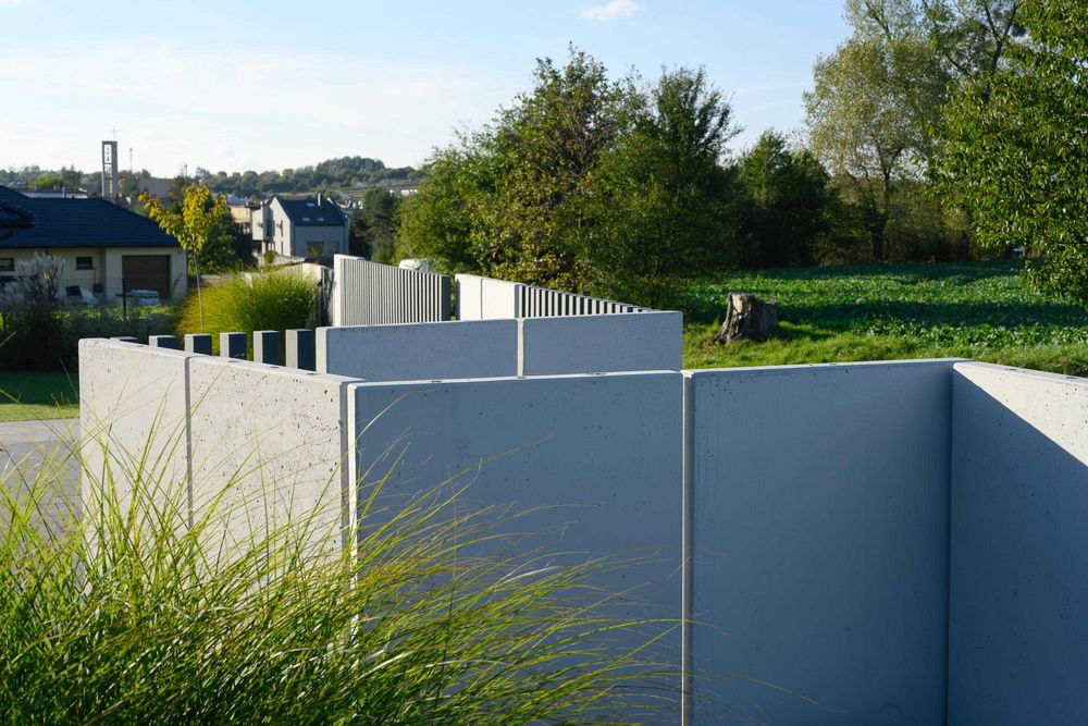 Mur ogrodzeniowy/Ogrodzenie betonowe/ L / Elka beton architektoniczny