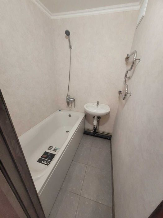 Продам 1к Святошинский р-н м Ак.городок вул Чернобильська буд 9-А