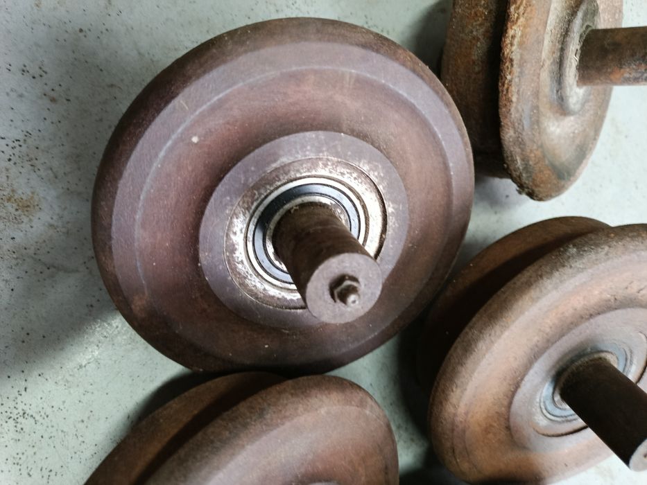 Rolki metalowe na łożyskach