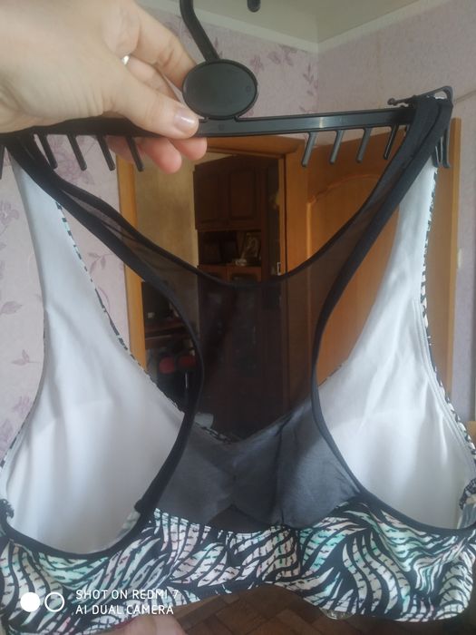 Продам купальник,верх