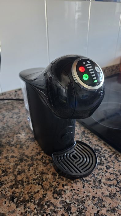 Máquina de Café KRUPS Dolce Gusto Genio S Plus na garantia