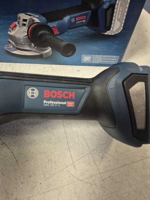 Кутова шліфмашина (болгарка) Bosch  GWS 18V-11 S solo(тушка) sds-гайка