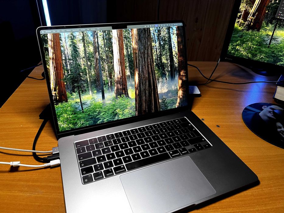 Macbook Air M3 15'' | 16GB | 1TB + Monitor Portátil AOC 15