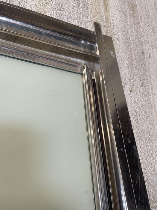 Cabine porta armacão de duche poliban