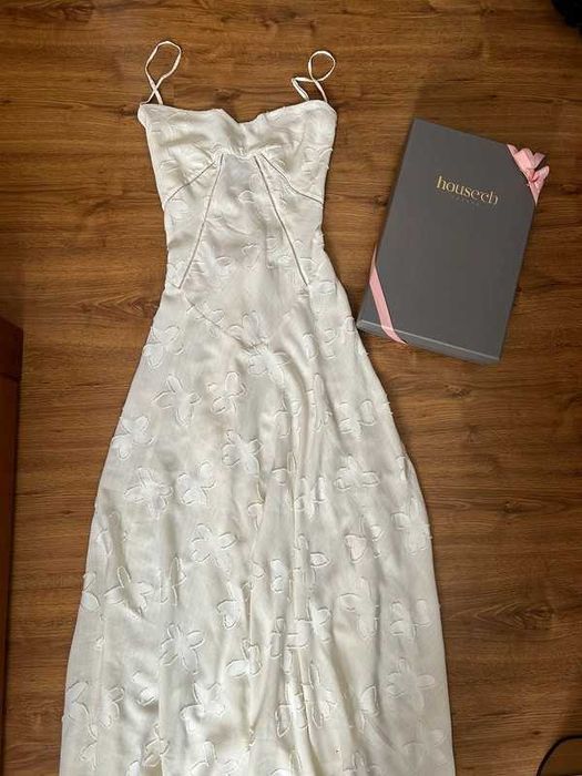 House of cb - Seren maxi dress - Vintage Cream Floral Lace Back Maxi Darque   OLX.pt