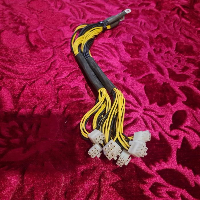 Кабель питания PCI-E (разветвитель, переходник) для видеокарт.идеал