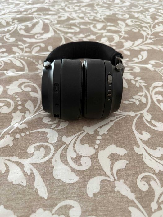 Headset Gaming Corsair Virtuoso RGB Wireless Carbon (Almofadas Novas + Extras)